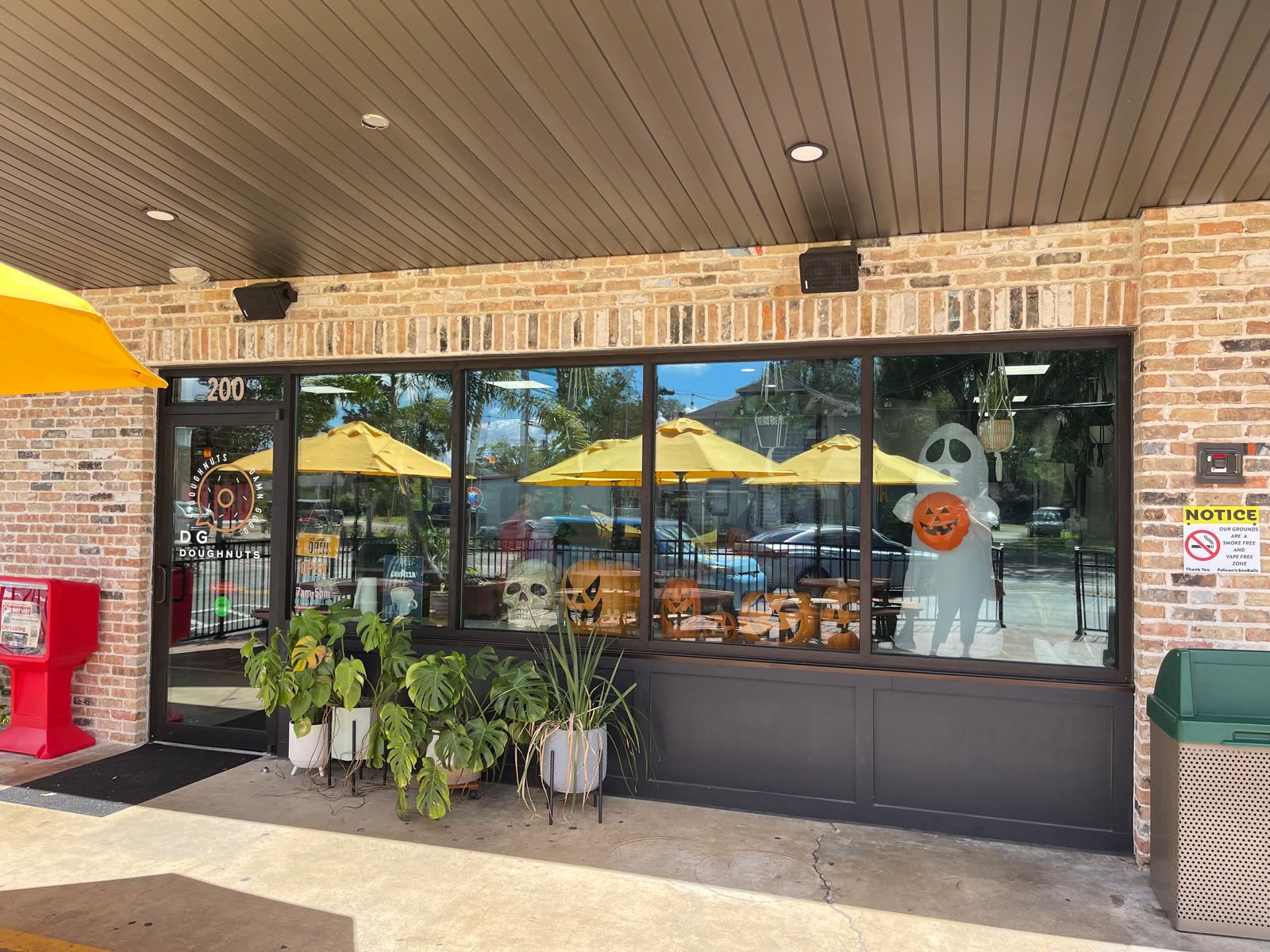 The DG Doughnuts storefront in downtown Ocoee, Florida